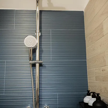 アパート Fuestifecske Apartmanhaz *